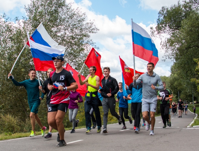Легкоатлетический забег, посвященный Дню государственного флага РФ